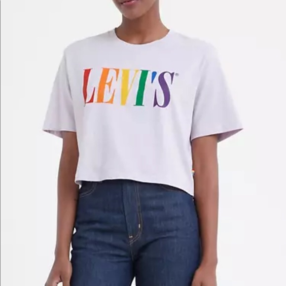 NWT LEVI’S PRIDE UNISEX CROPPED TEE SIZE MEDIUM - Picture 3 of 5